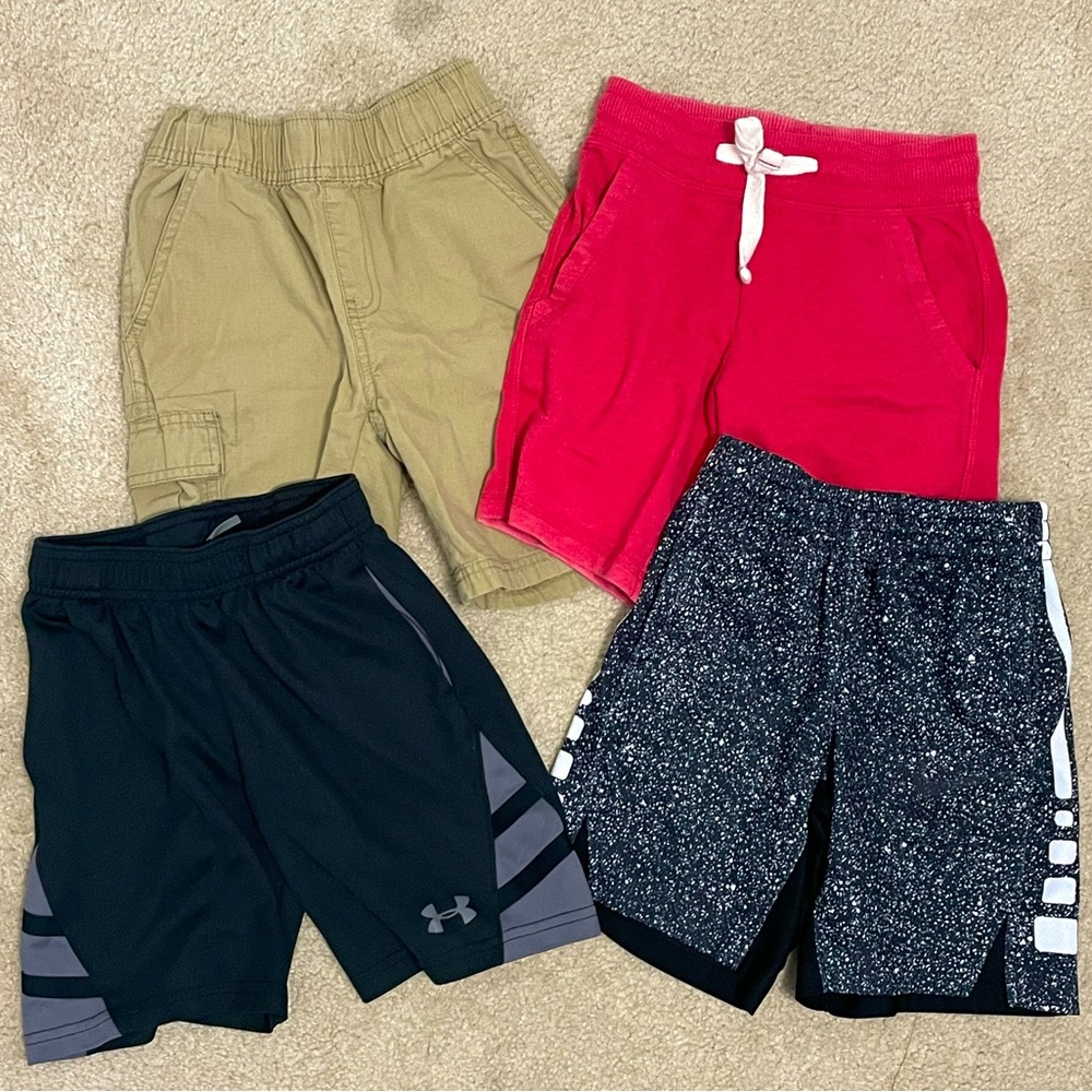 Lot of 4 pair of size 5 boys shorts